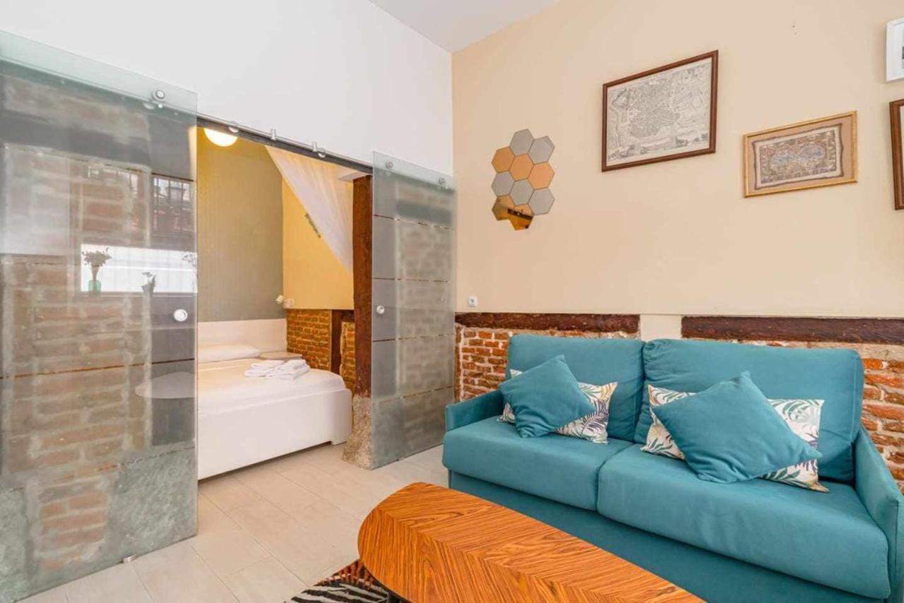 Apartamento Lovely In La Latina Plaza Mayor Madri